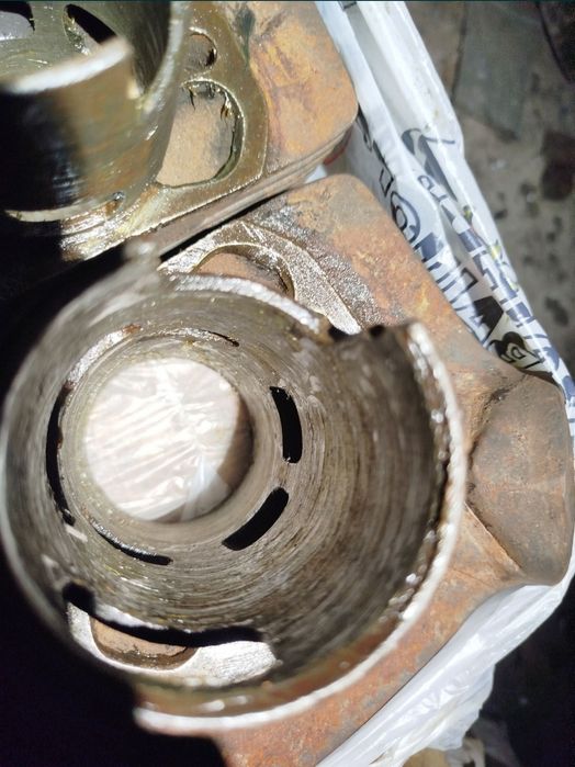 Циліндра Ява 634 Чехія, 2р