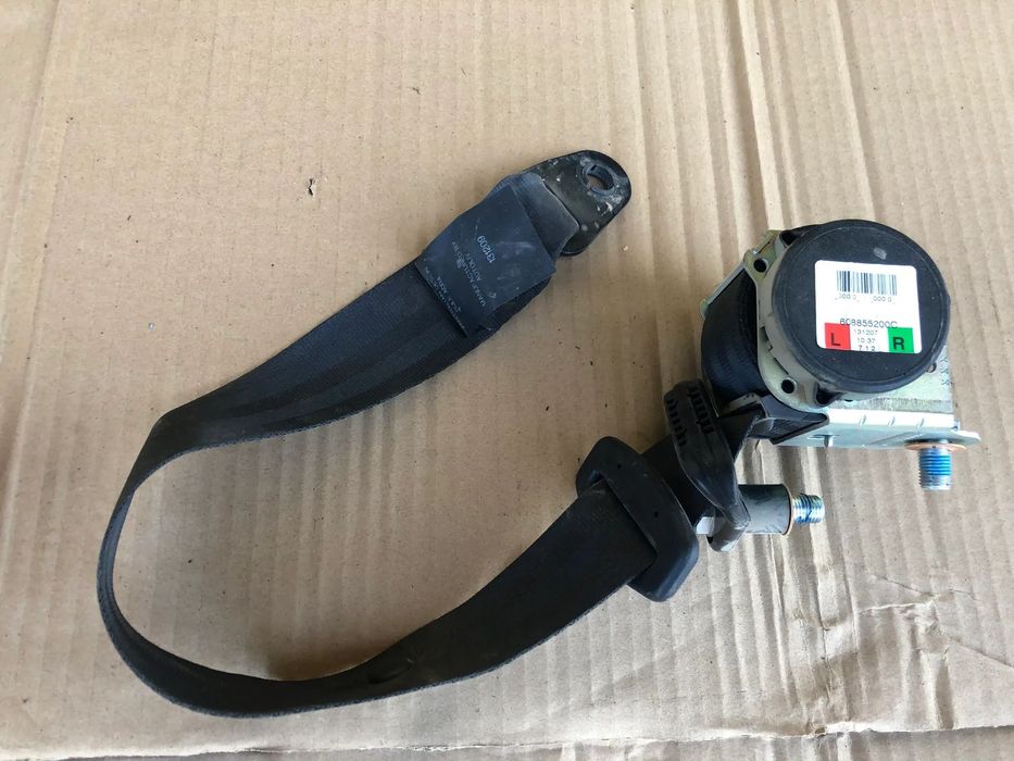 Pas bezpieczeństwa tylny prawy 608855200A Land Rover Defender Puma 2007-->