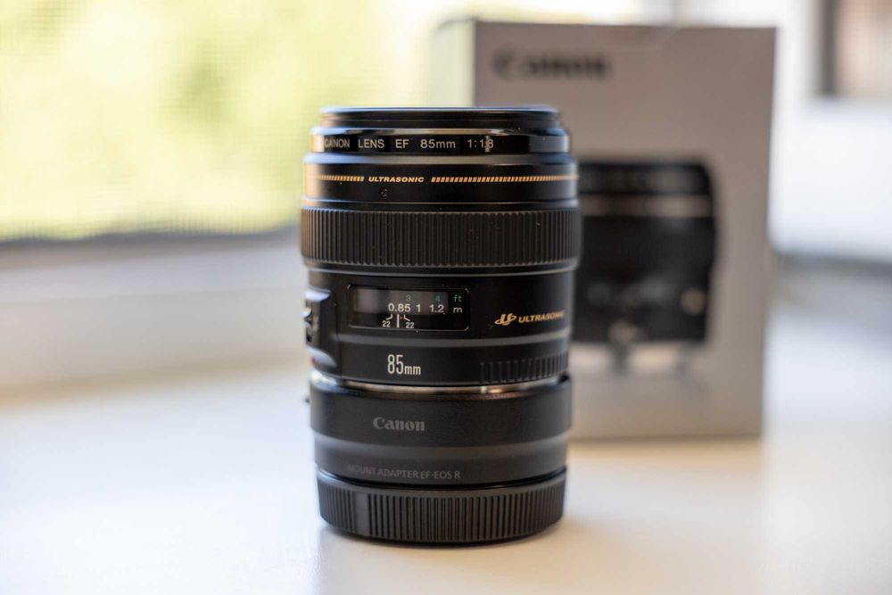 Canon EF 85mm f/1.8 USM + оригінальний адаптер EF-EOS R
