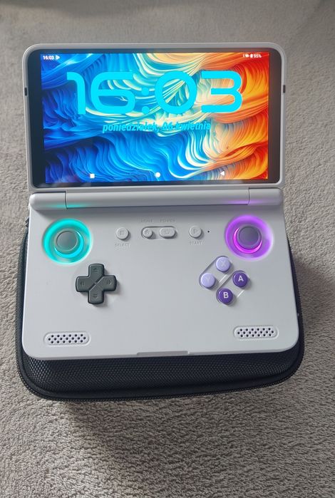 Retroid Pocket Flip 2 Jak Nowy128/8GB/ SD 865  PS2, PSP ,Nintendo