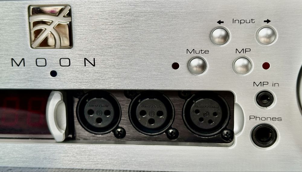 Wzmacniacz sluchawkowy Moon 430HA - legenda HiEnd