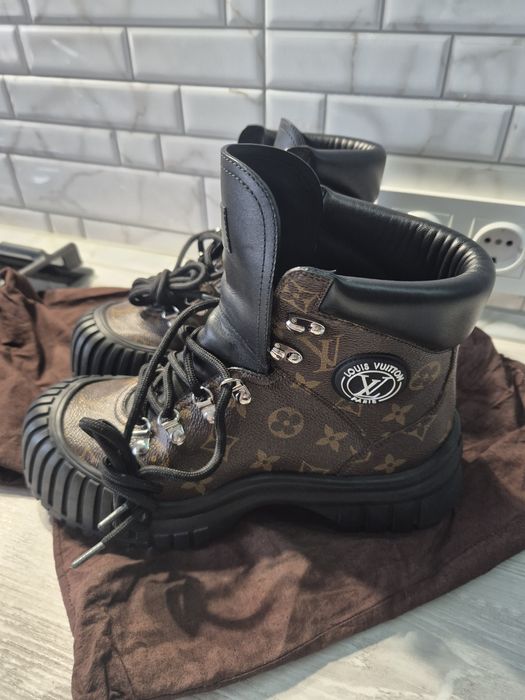 Жіночі черевики Louis Vuitton Ruby Flat Ranger.