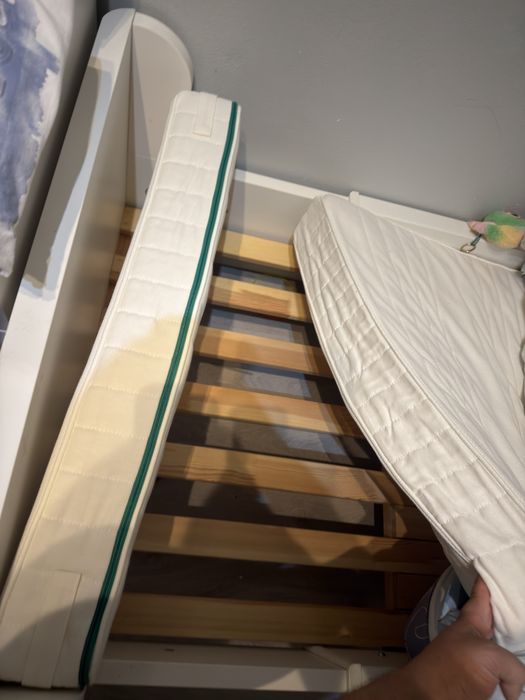 Cama e colchão de crianca extencivel 80x200 IKEA