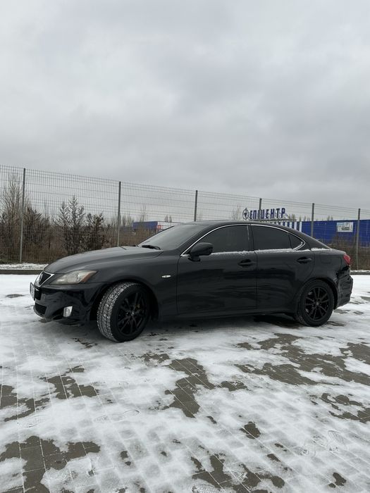 Lexus IS250 2,5 бензинПродам власний автомобіль