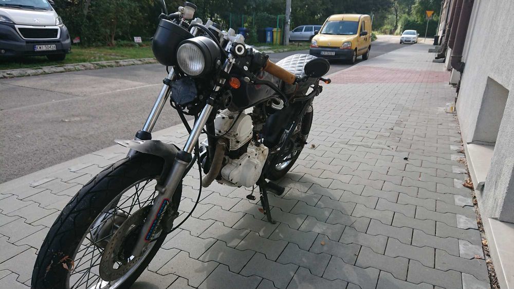 Yamaha sr125, 150 rat, brat style, nie cafe racer.