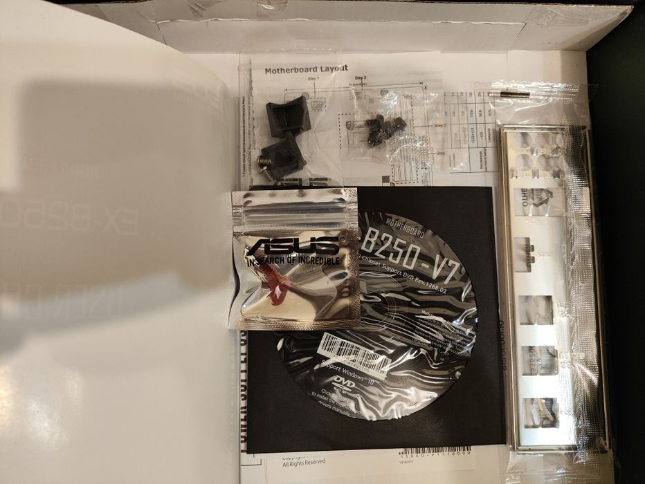Материнська плата Asus EX-B250-V7