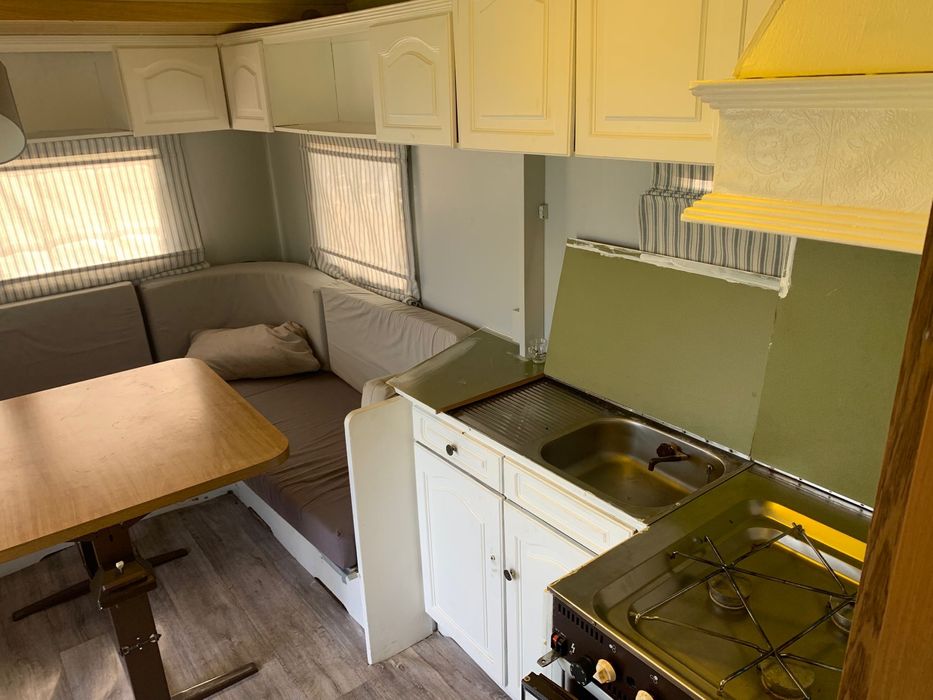 Caravana Hobby Landhaus  5.50m isolado