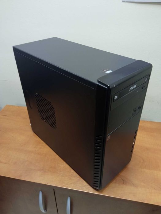 Komputer i5-8400, 16GB RAM, 256GB SSD M.2, 240GB SSD, Win 11