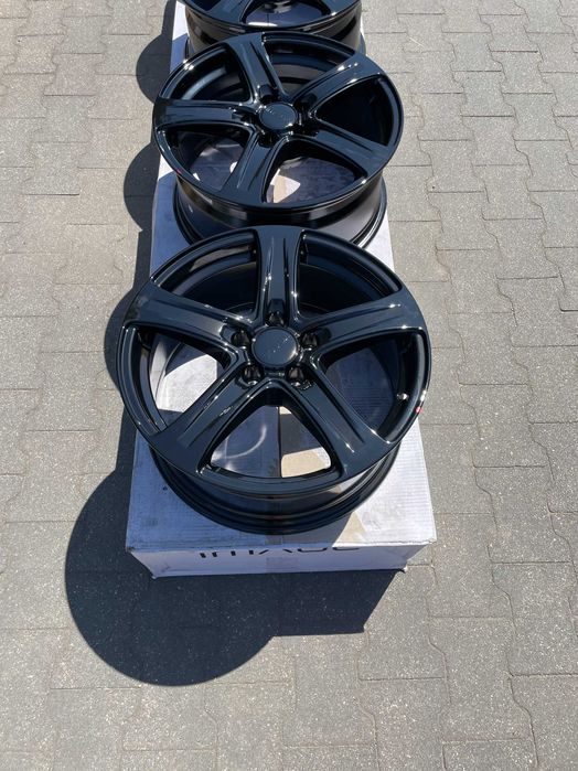 Okazja felgi Image Nordic Audi Mercedes MG Skoda VW 5x112 7,5Jx17 ET35