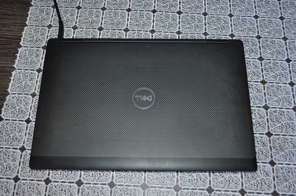 DELL PRECISION 7530 Core i7-8750H 32GB FHD nVidia Quadro P3200 6Gb