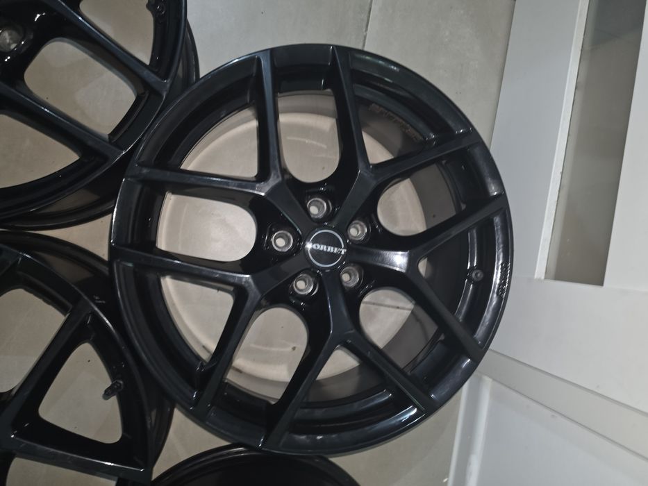 BORBET Y  5x108 18 cali 8J et45