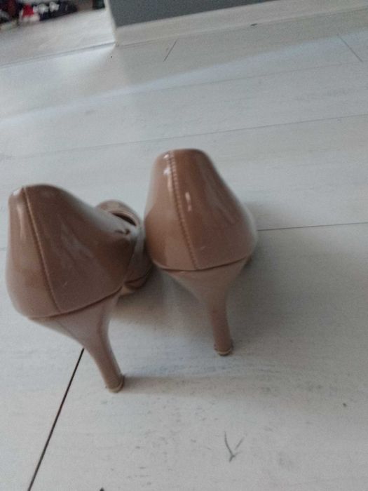 Buty na wesele kawa z mlekiem