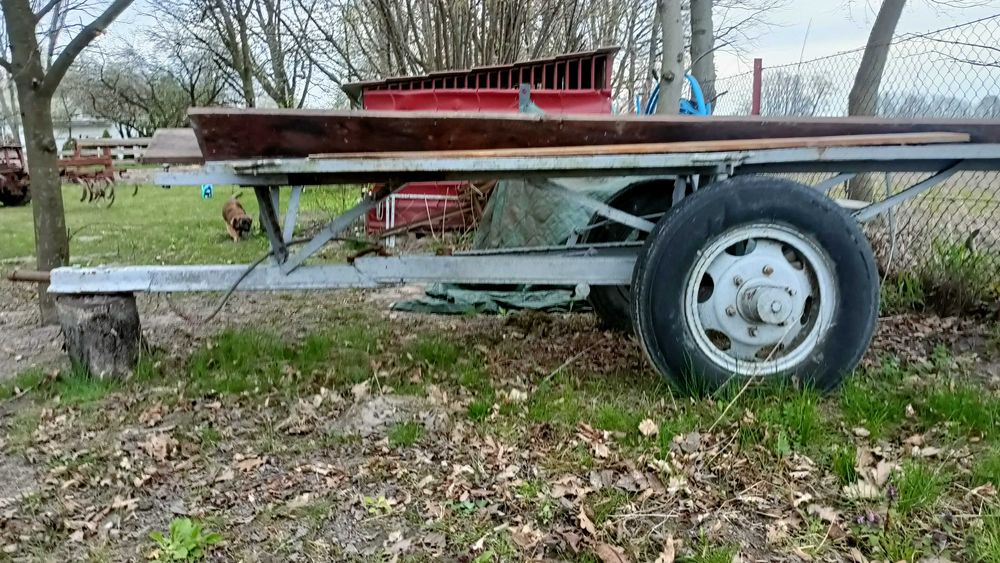 Traktorek Dzik 2 w zestawie przyczepka i kultywator