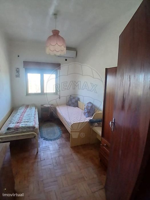 Moradia T4 para venda