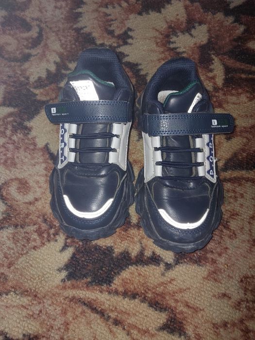 Кросівки хлопчик 29 розмір