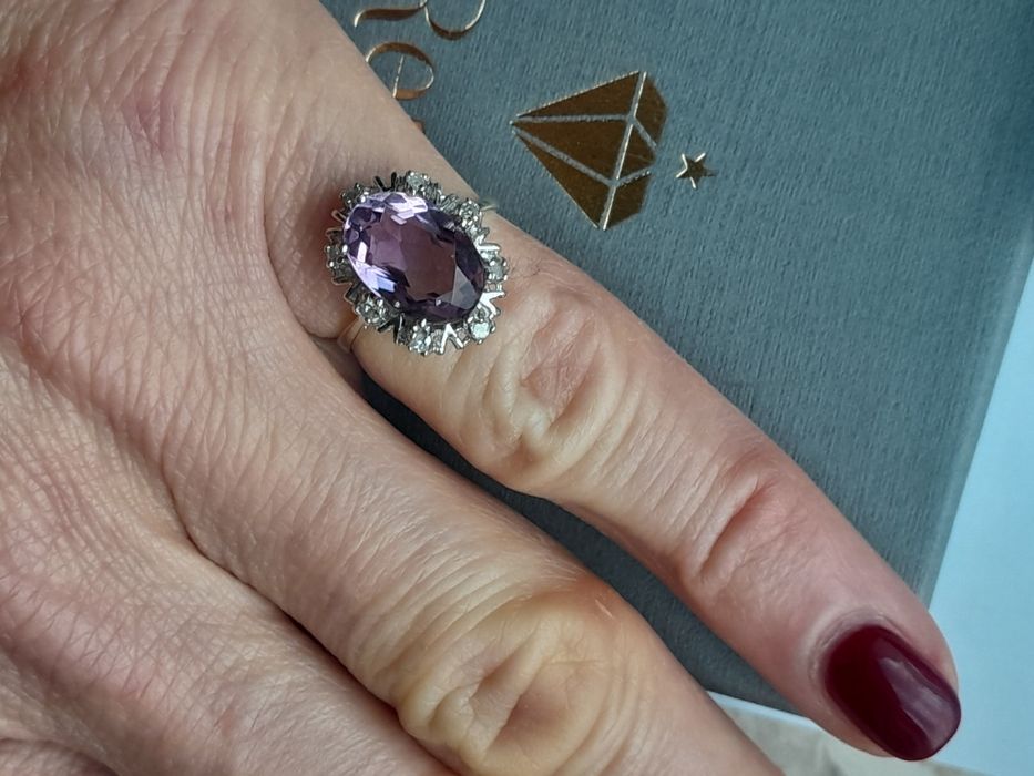 Rezerwacja R.10 Ametyst Diamenty Białe Złoto 8k