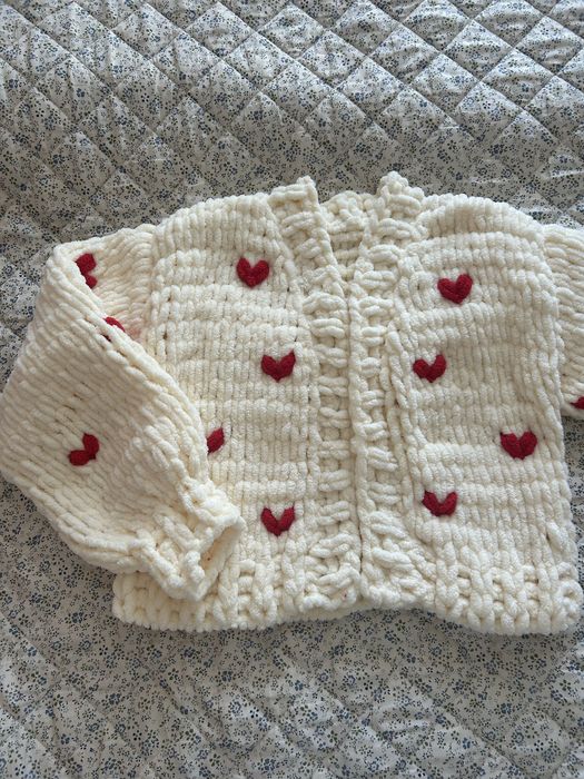 Пухнастий кардиган з сердечками, hand made / вʼязаний оверсайз