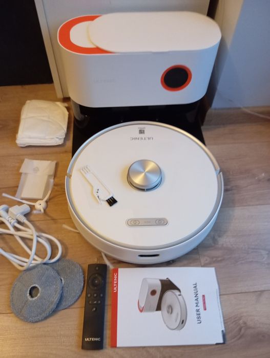 Robot sprzątający Ultenic T10 Pro ze stacją samoopróżniającą.