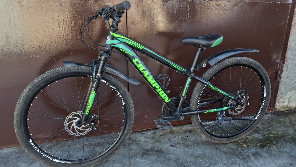 Велосипед Champion алюминиевый 26 в отличном состоянии