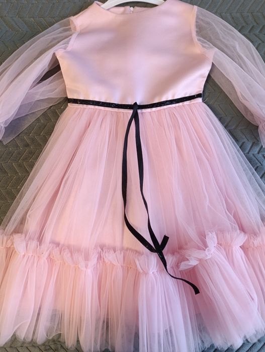 Святкове плаття для дівчинки