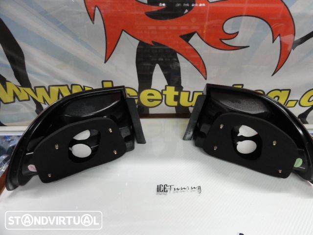 Faróis / farolins traseiros euro look para Honda Civic 92-95 2 / 4 portas red / clear (vermelho / cristal)