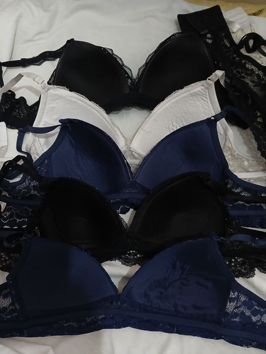 Lote de sutiãs de renda