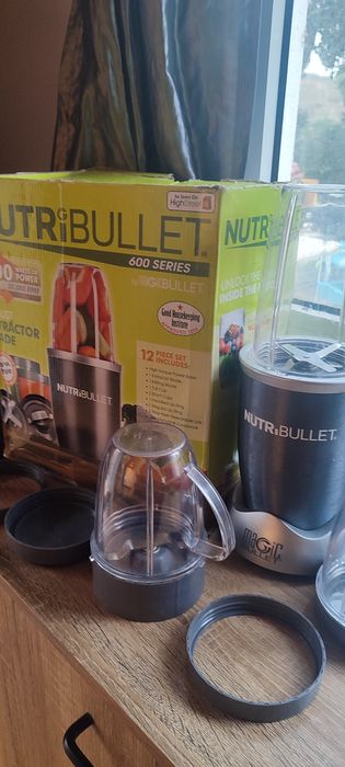 Nutribullet 600- Com todos acessórios extras