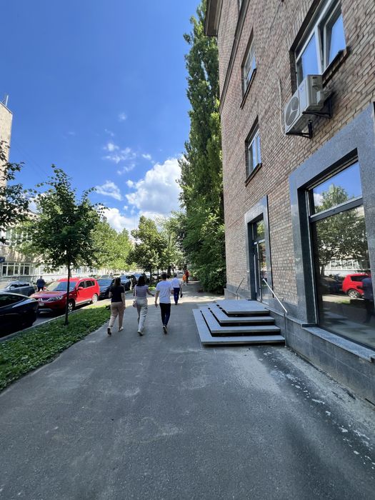 Продаж торгівельного приміщення, 54м2 вул. Лейпцигська