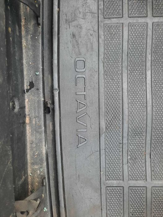 mata wykładzina bagażnika 5E5.06116.3A Skoda Octavia 3 III Liftback