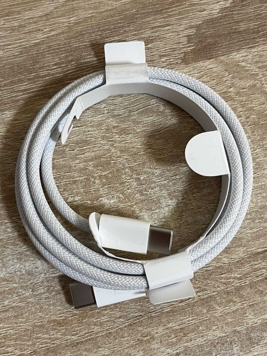 Кабель оригинал Apple USB-C TypeC для iPhone 15 16 провод шнур A2795