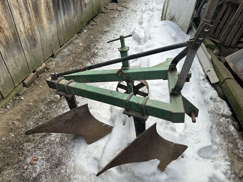 Плуг 2/25 до трактора