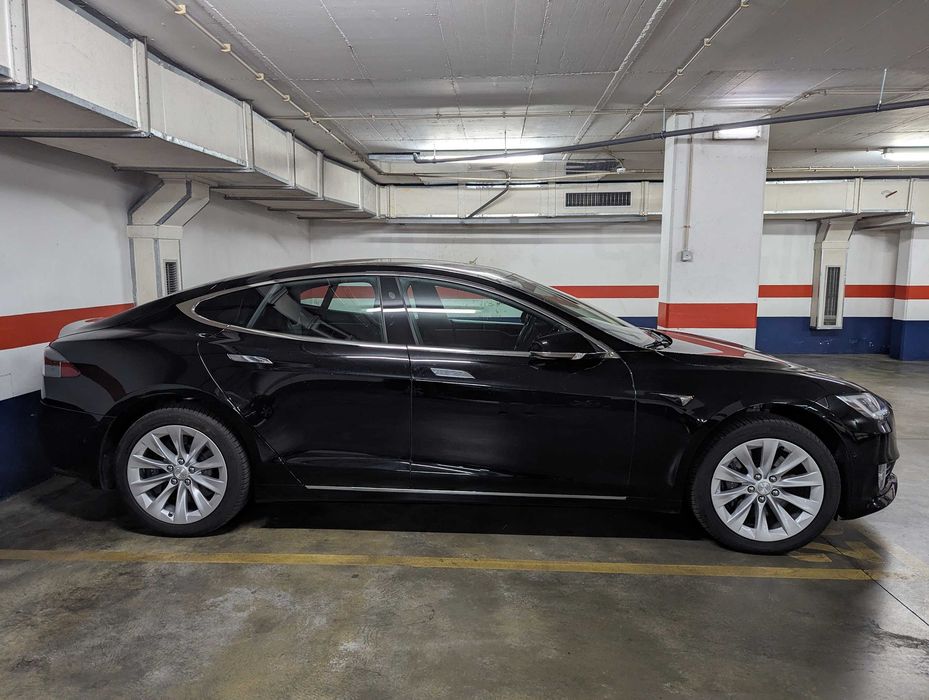 Tesla model s 75 D