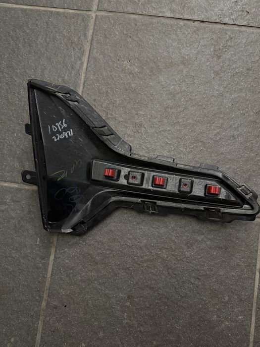 Заглушка бампера птф відбивач катафот задні bmw g20 bmw 3