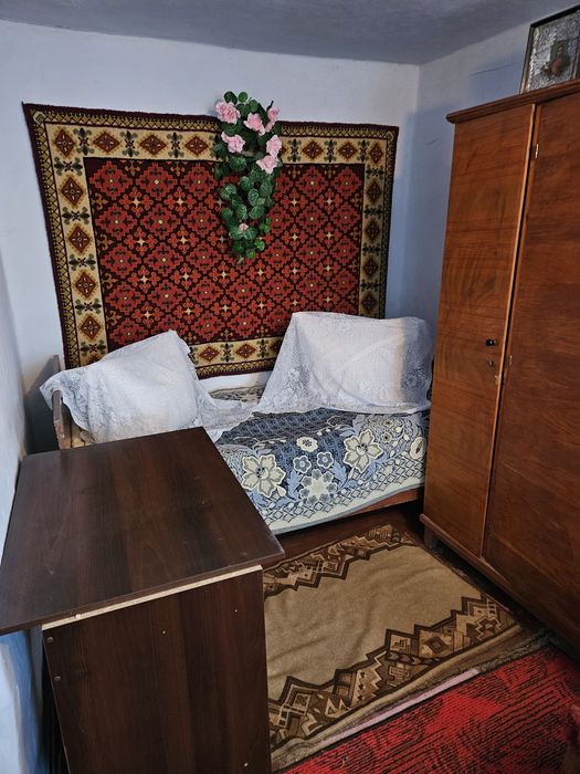 Будинок з двома ділянками