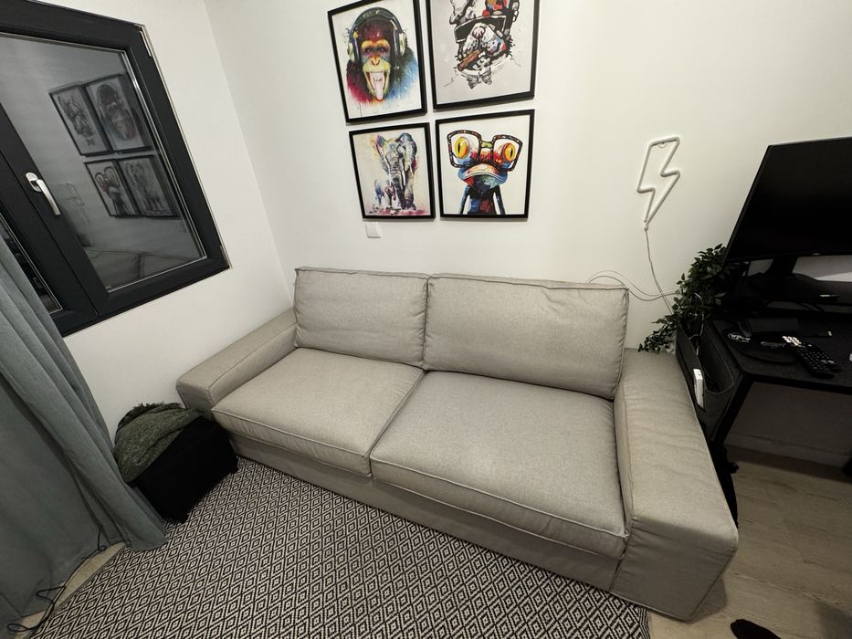 Sofá IKEA Kivik 3 lugares cinza claro