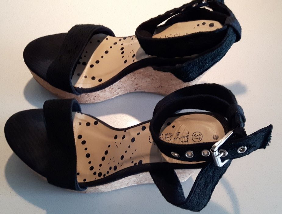 Sandálias de senhora pretas com salto em cortiça - tamanho 37