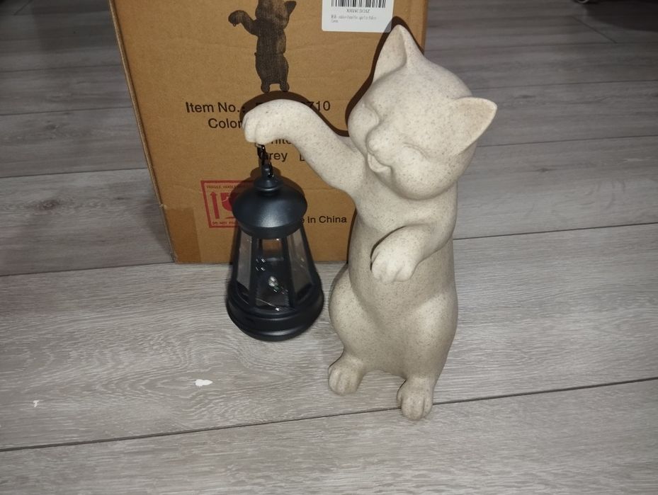 Lampka solarna ogrodowa