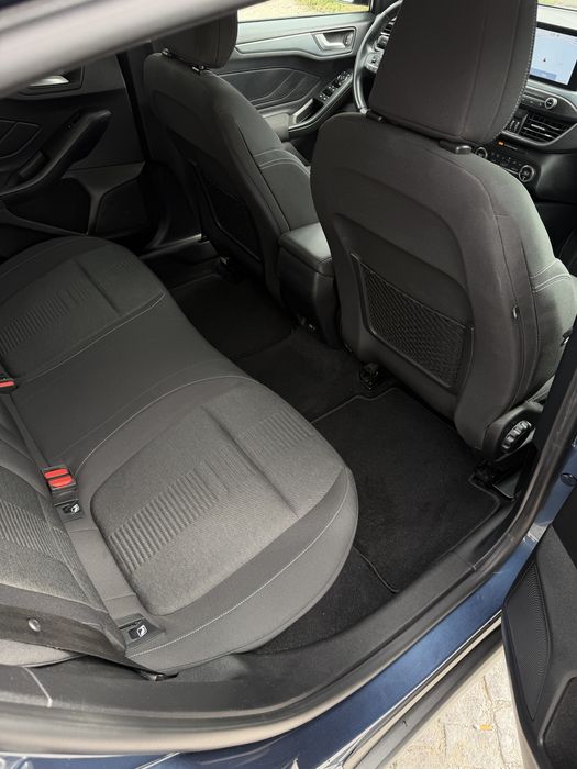 Ford Focus EcoBoost 125cv Active X Nacional um dono revisoes todas na marca