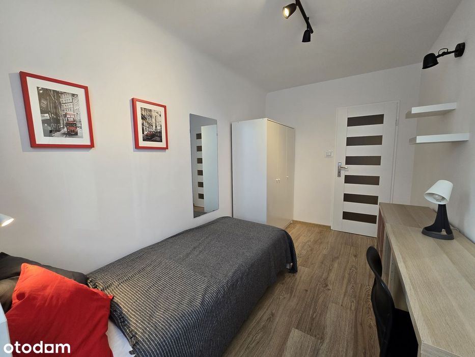 Grzybowska 9 | 3 Pokoje | 48 M² | Winda | Centrum