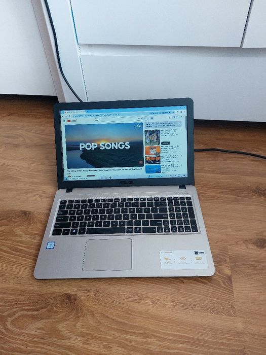 Laptop asus i5 7gen SSD bateria zadbany USB 3.0 Bluetooth