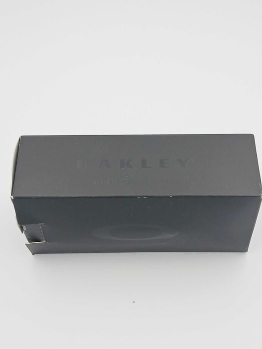 Okulary przeciwsłoneczne Oakley Latch Panel Grey Smoke