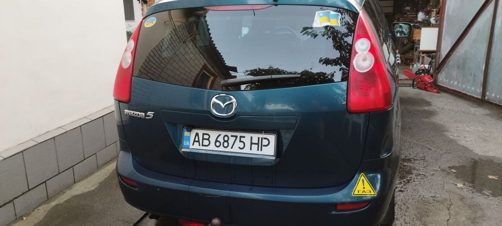 Автомобіль Mazda 5, 2006 року
