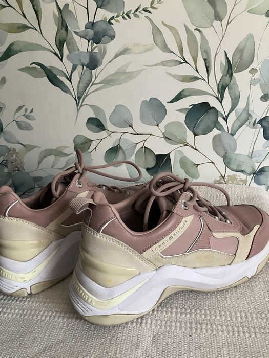 Tommy Hilfiger sneakersy damskie wiazane roz.39