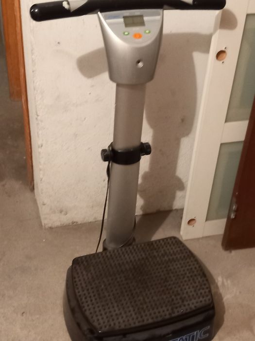 Maquina de vibração  para o corpo