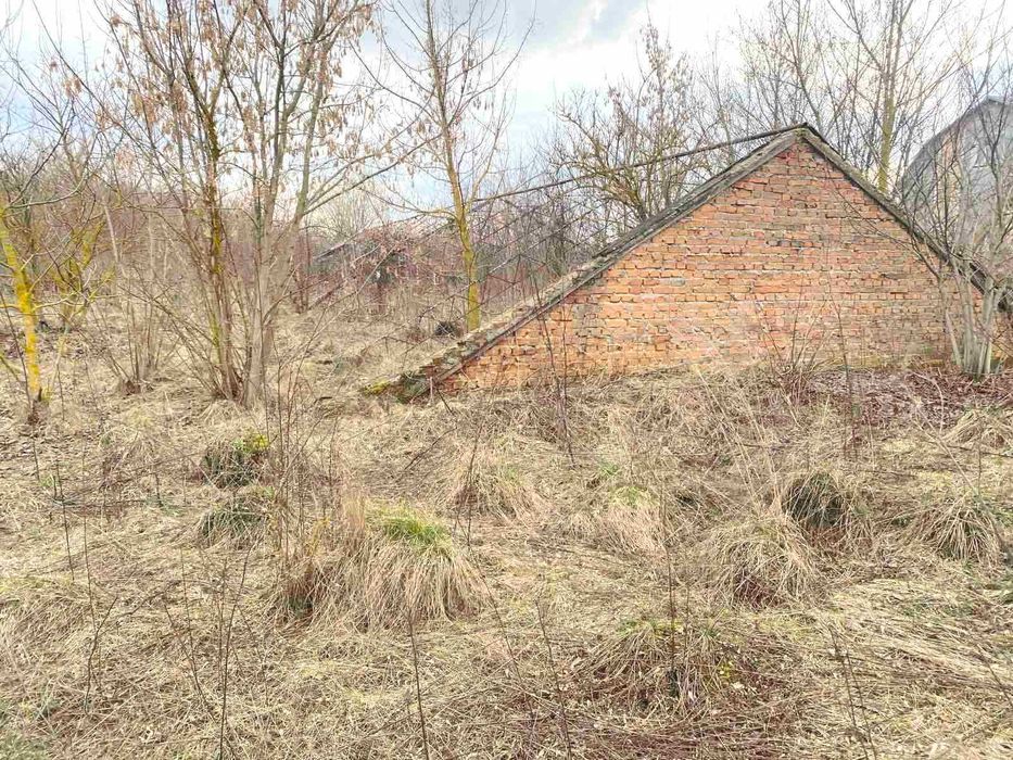 ділянка з приміщенням теплиці та правом власності у Плотичі