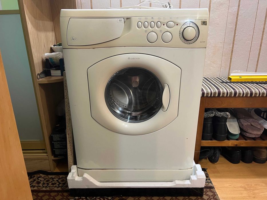 Пральна машинка ARISTON Margarita 2000 ALS 129 X