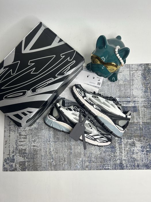 Off White “Be Right Back” Shoes