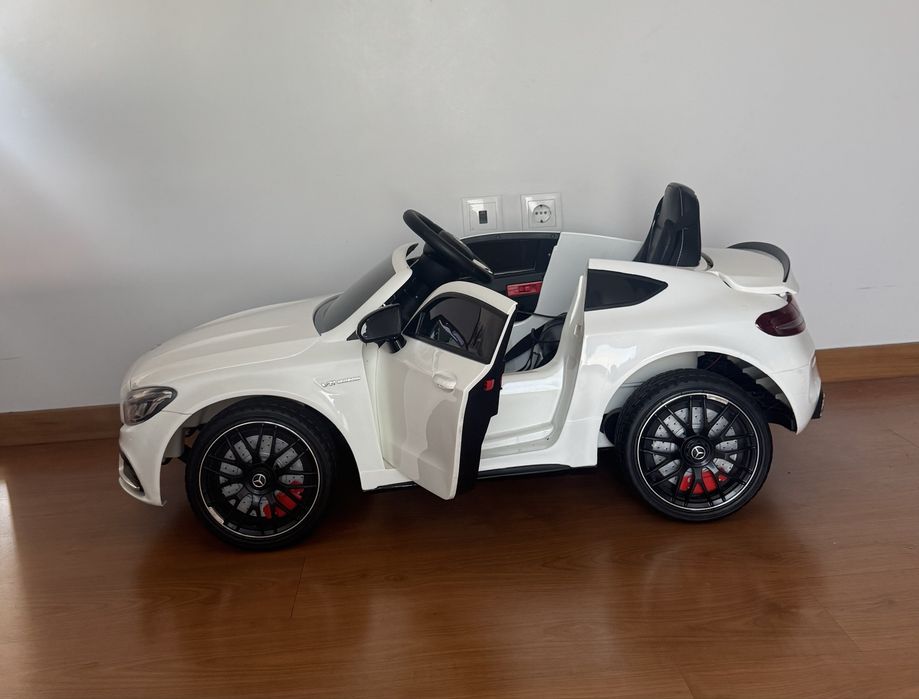 Carro criança elétrico
