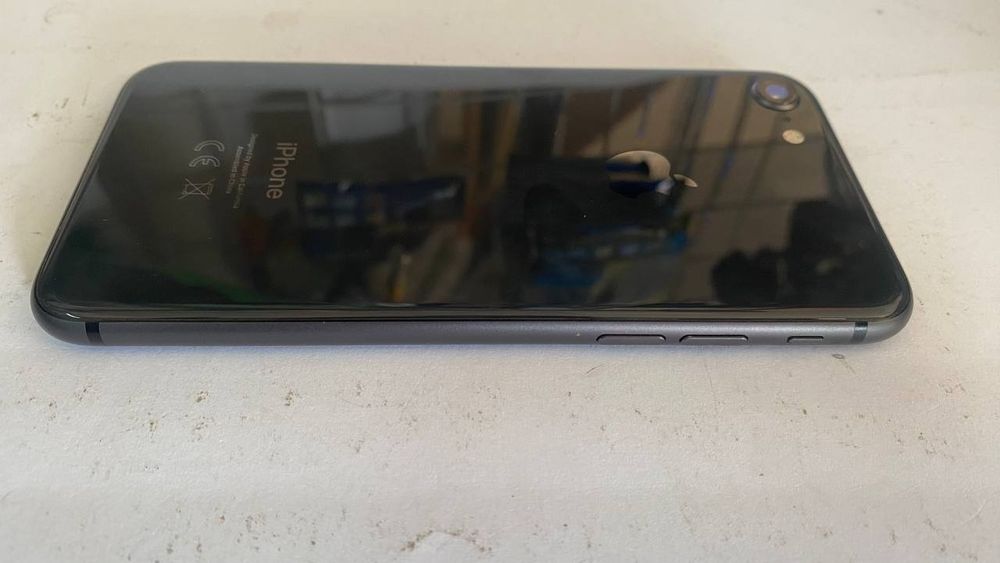 Iphone 8 64 gb 100%