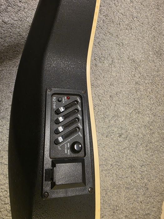 Guitarra Eletroacústica como nova